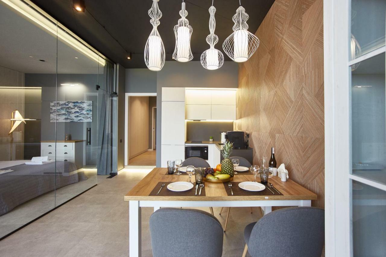 Gagarin Plaza Luxury Sea View Apartments Одесса Экстерьер фото