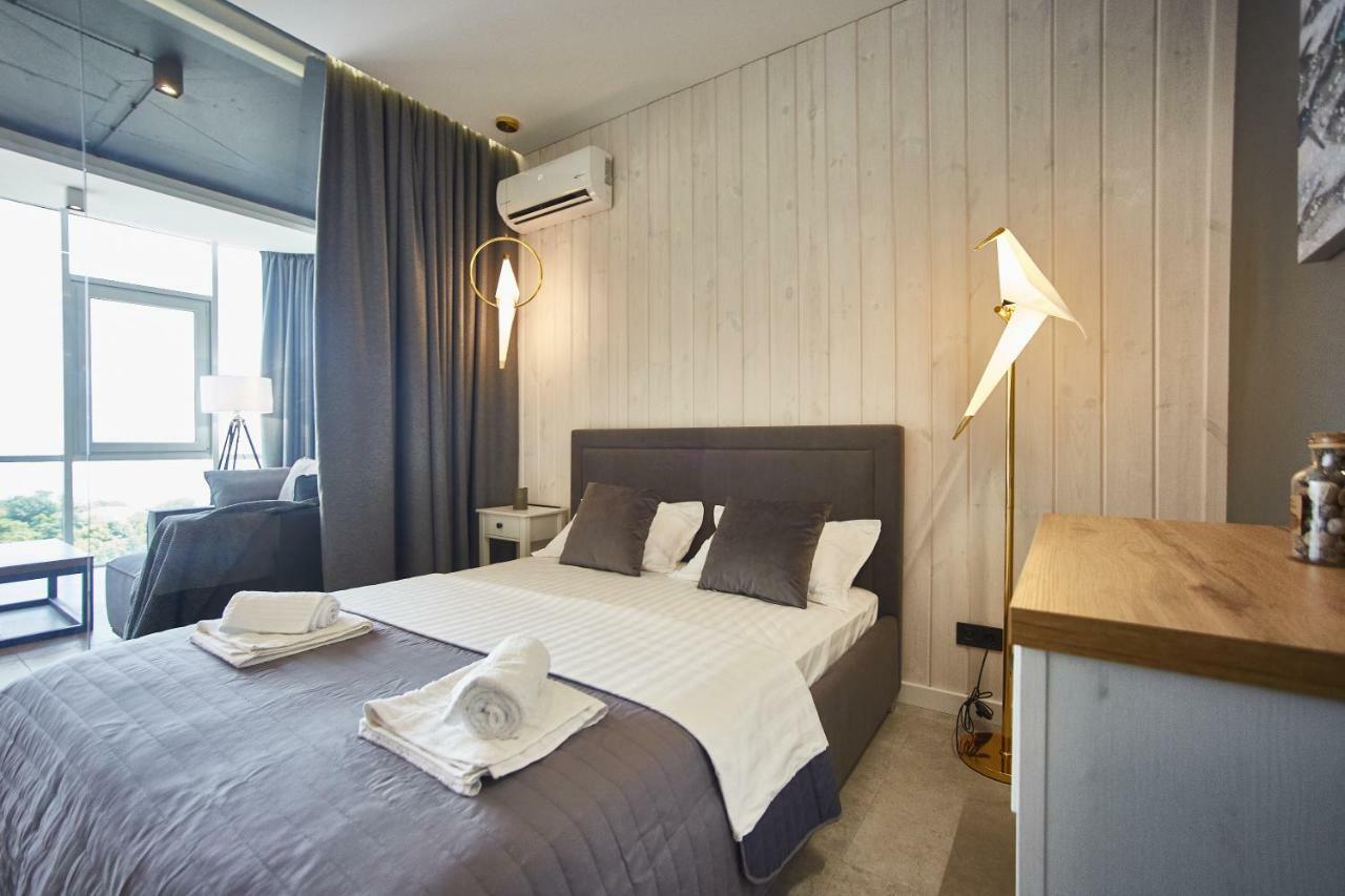 Gagarin Plaza Luxury Sea View Apartments Одесса Экстерьер фото