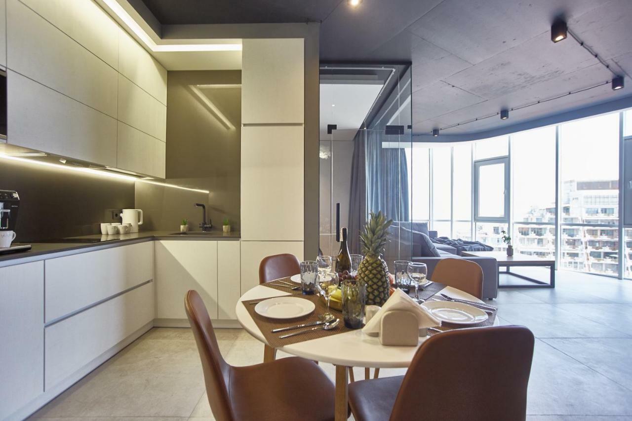 Gagarin Plaza Luxury Sea View Apartments Одесса Экстерьер фото