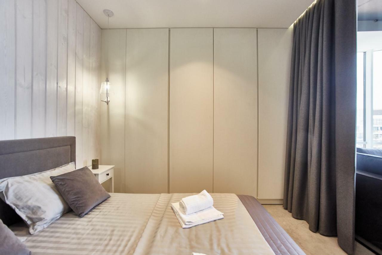 Gagarin Plaza Luxury Sea View Apartments Одесса Экстерьер фото