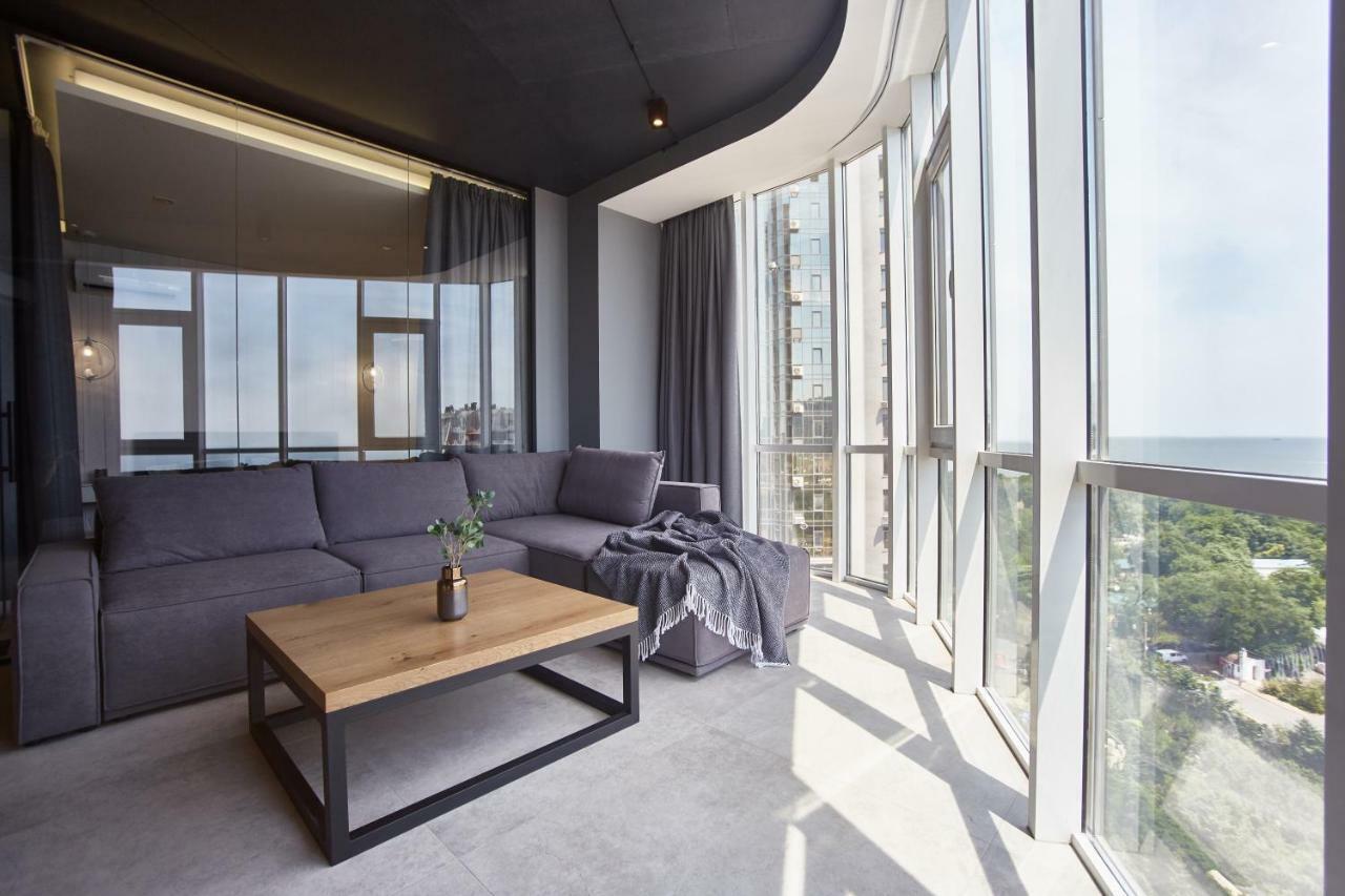 Gagarin Plaza Luxury Sea View Apartments Одесса Экстерьер фото