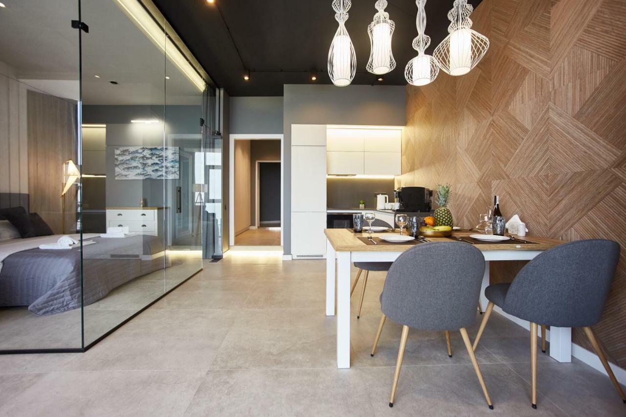 Gagarin Plaza Luxury Sea View Apartments Одесса Экстерьер фото